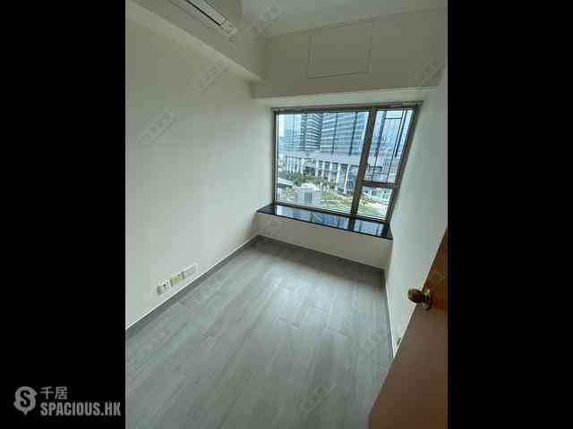 West Kowloon - Sorrento Phase 1 Block 3 03