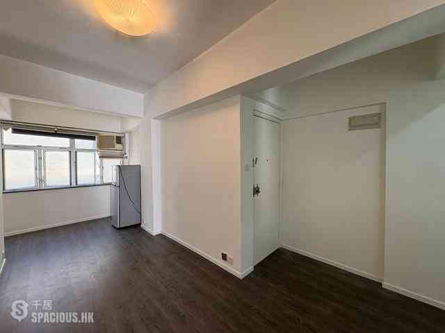 Sai Ying Pun - 75, First Street 09