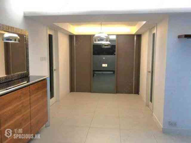 Wan Chai - Phoenix Court 06