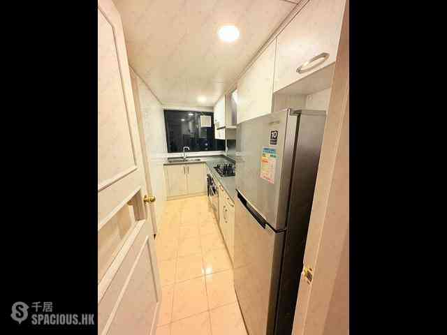 Mid Levels Central - 62B, Robinson Road 02