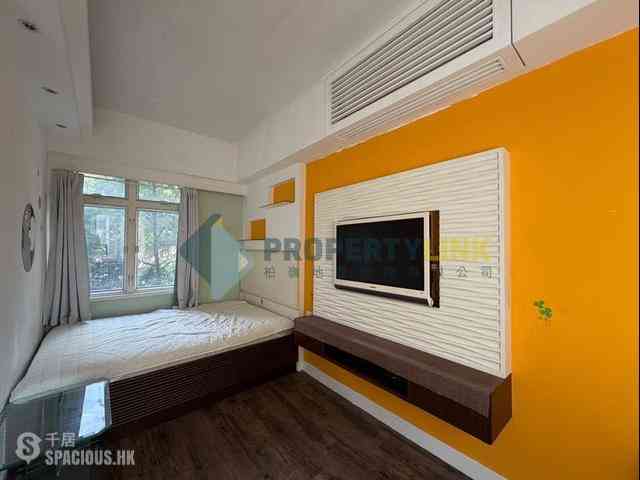 Shek Tong Tsui - Charmview Court 05