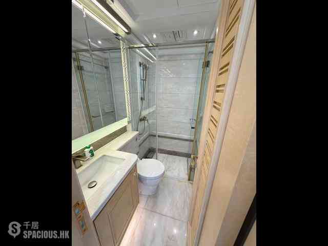 Sai Ying Pun - 63, Pokfulam Amber House (Tower 1) 08