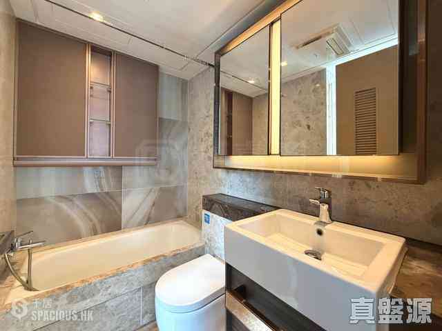 Tseung Kwan O - The Wings Ocean Wings 03