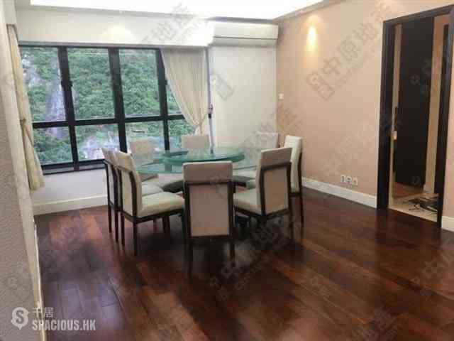 Mid Levels Central - Elegant Terrace 01