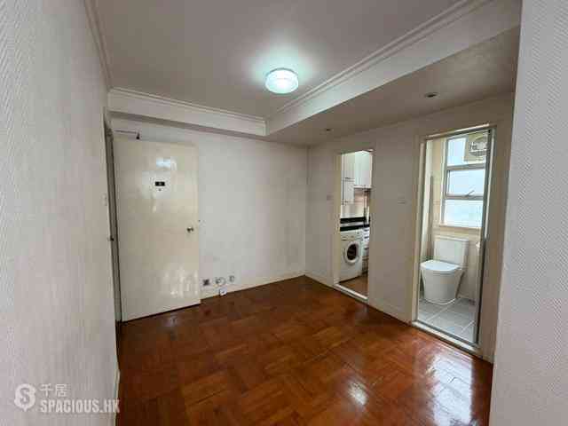 Sai Ying Pun - Wah Fai Court 01