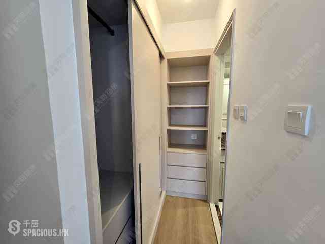 Mid Levels Central - 62B, Robinson Road 14