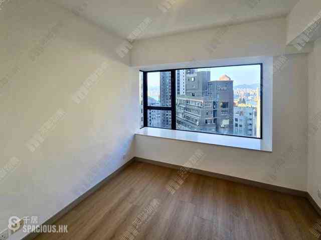 Mid Levels Central - 62B, Robinson Road 10