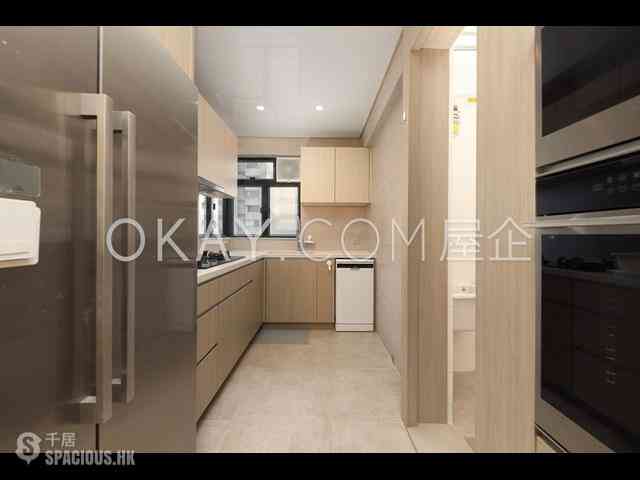 Mid Levels Central - Elegant Terrace Block 1 04