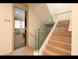 Mid Levels Central - Elegant Terrace Block 1 15