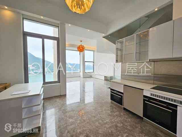 Repulse Bay - The Beachfront 02