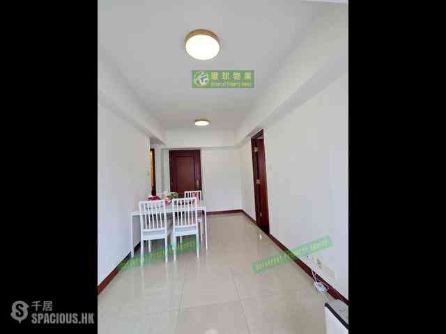Kennedy Town - The Merton Tower 3 04