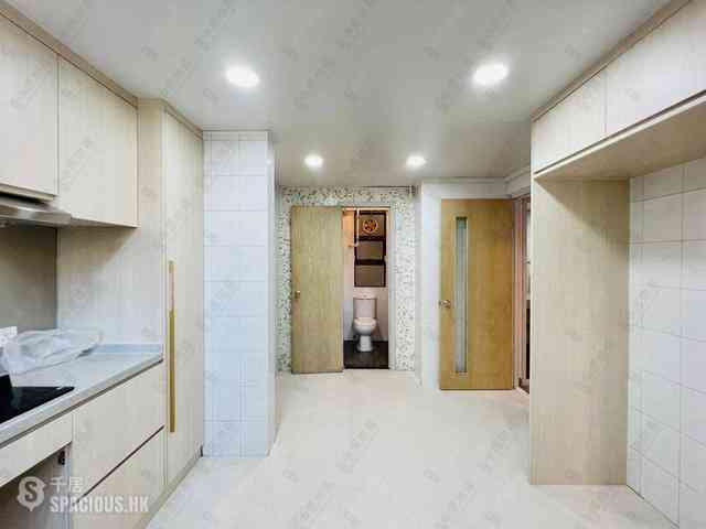 Wan Chai - Fujiya Mansion 04