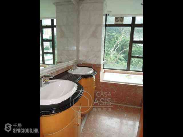 Mid Levels Central - Fairlane Tower 06