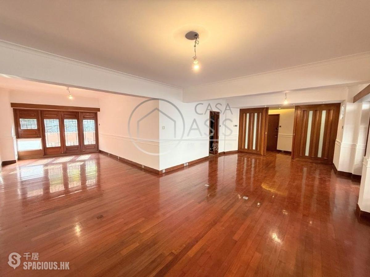 Mid Levels Central - Ivory Court 01