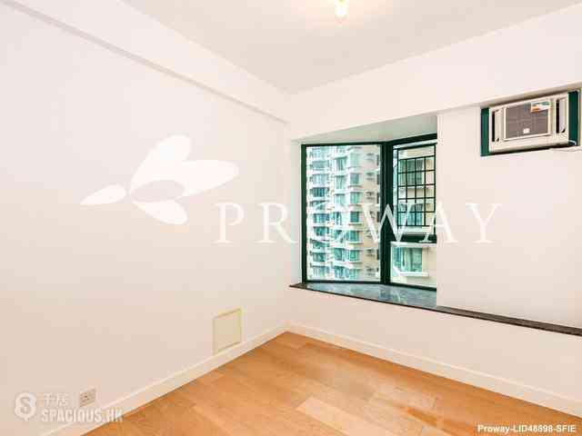 Mid Levels Central - Hillsborough Court 06