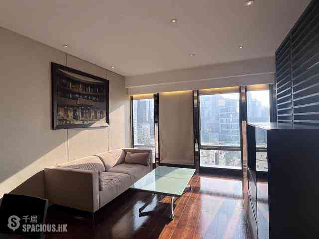 Wan Chai - Convention Plaza Apartments 04