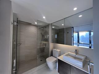Wan Chai - Convention Plaza Apartments 06
