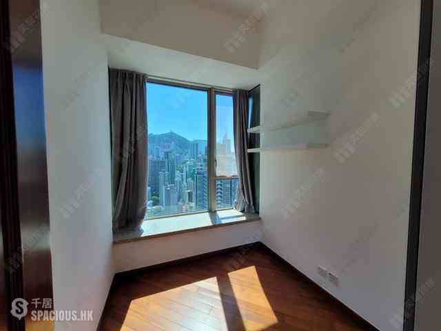 Wan Chai - The Avenue Phase 2 Block 3 04