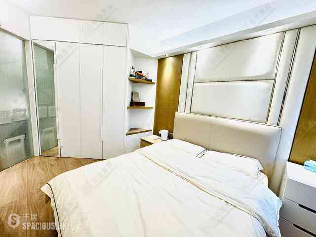 West Kowloon - Sorrento 13