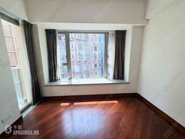 Wan Chai - The Avenue Phase 1 Block 5 08