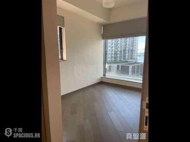 Tseung Kwan O - The Wings Ocean Wings Block 8 06
