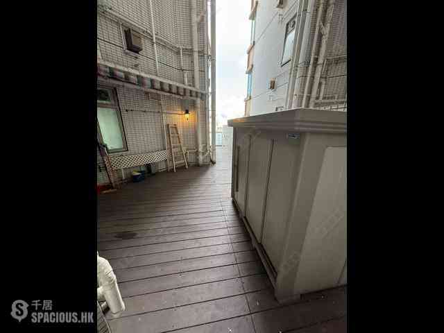 West Kowloon - Sorrento 05
