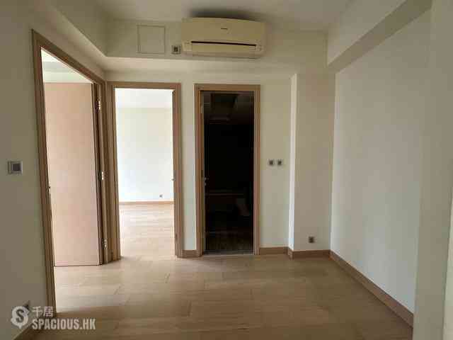 Wong Chuk Hang - Marinella Block 2 07