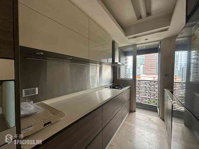 Wong Chuk Hang - Marinella Block 2 10