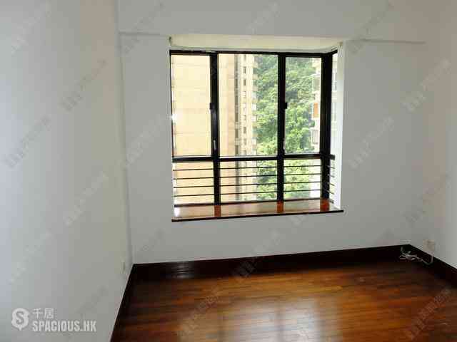 Mid Levels Central - Clovelly Court 05