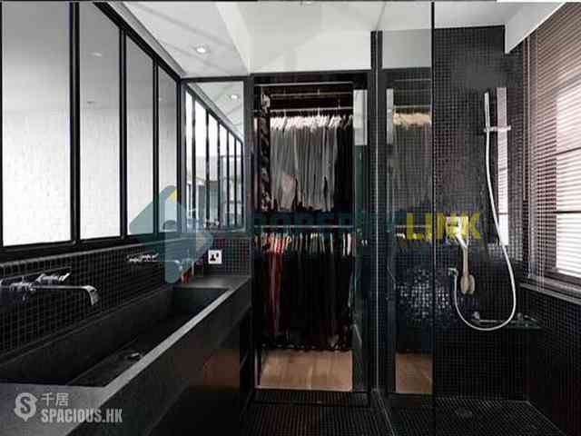 Sai Ying Pun - Wing Cheung Court 04