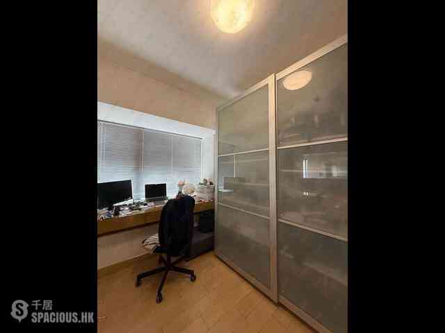 Sai Ying Pun - The Babington 04