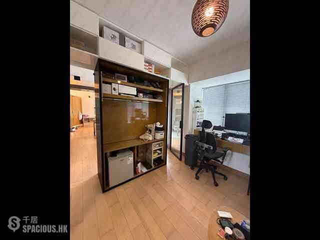 Sai Ying Pun - The Babington 12