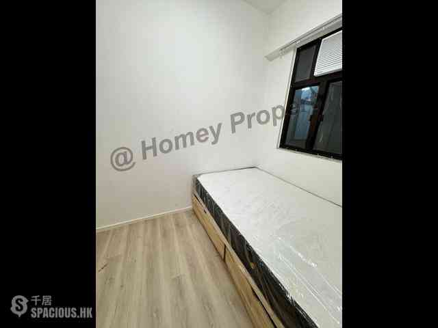 Causeway Bay - Hoi Deen Court 08