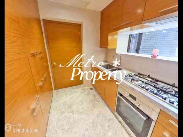 Mid Levels Central - Tavistock II 03
