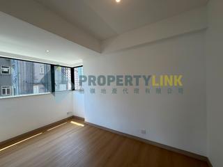Mid Levels Central - 62B, Robinson Road 04
