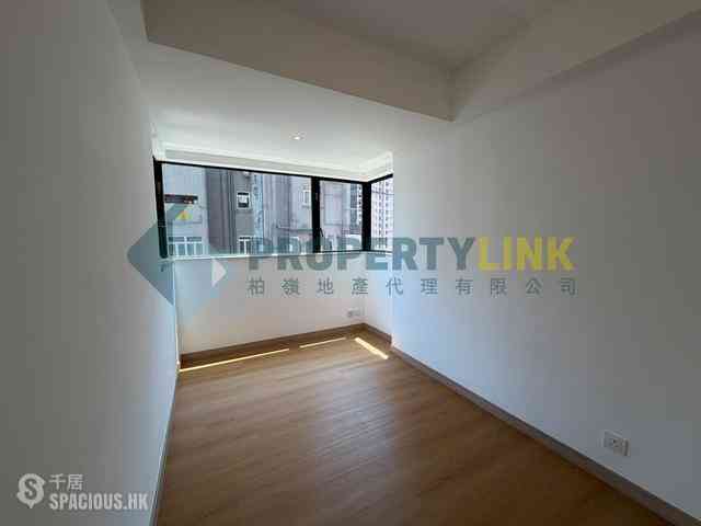 Mid Levels Central - 62B, Robinson Road 05