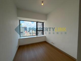 Mid Levels Central - 62B, Robinson Road 06