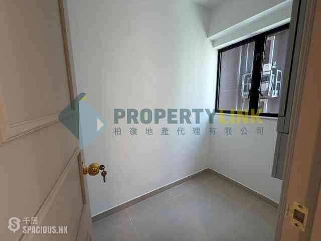 Mid Levels Central - 62B, Robinson Road 16