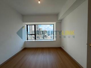 Mid Levels Central - 62B, Robinson Road 07