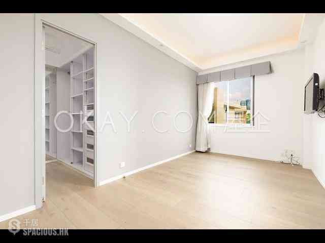 The Peak - Vivian Court 14