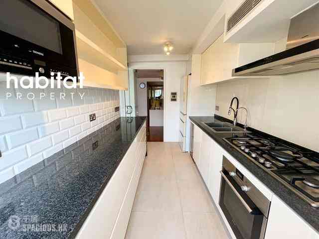 Pok Fu Lam - Aqua 33 05