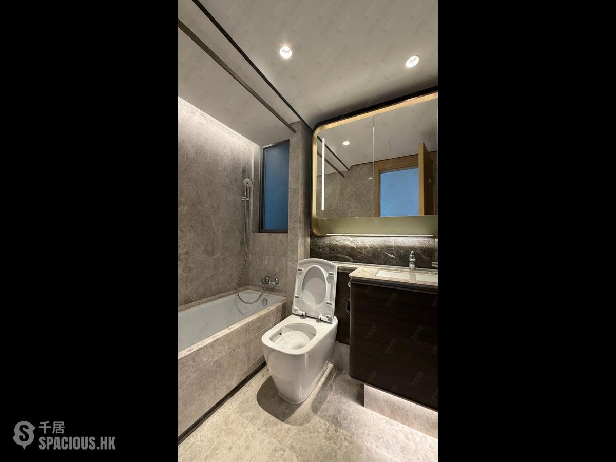 Wong Chuk Hang - The Southside Phase 2 La Marina Tower 2A 01