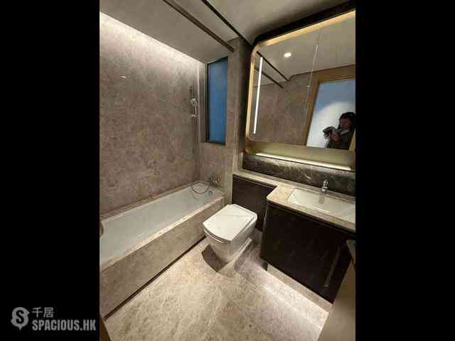 Wong Chuk Hang - The Southside Phase 2 La Marina Tower 2A 11