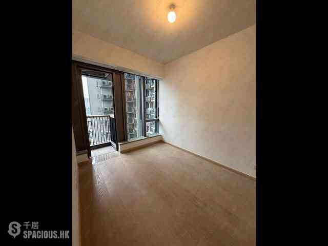 Wong Chuk Hang - The Southside Phase 2 La Marina Tower 2A 13