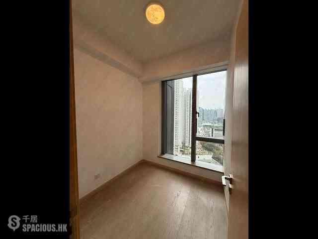 Wong Chuk Hang - The Southside Phase 2 La Marina Tower 2A 16