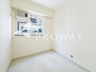 Mid Levels West - Bonanza Court 05