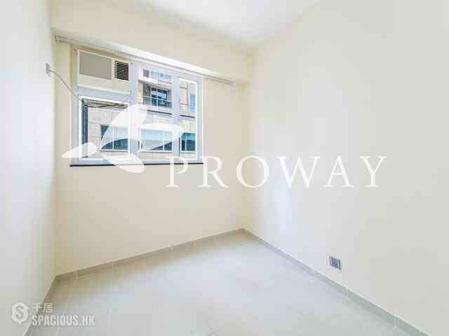Mid Levels West - Bonanza Court 05