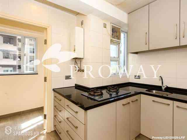 Mid Levels West - Bonanza Court 07