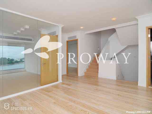 Chung Hom Kok - Pinewaver Villas 11