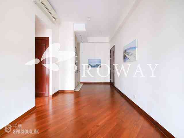Wan Chai - The Avenue 04
